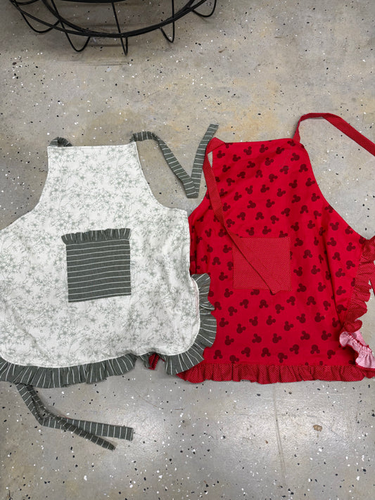 Kay’s Adult Aprons