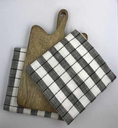 Gift pack - Set of 2 Kitchen Towels & Wooden Chopping Board