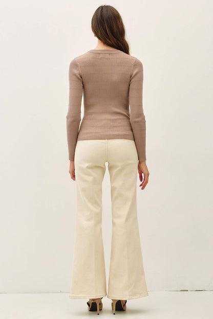 BROWN FITTED SWEATER