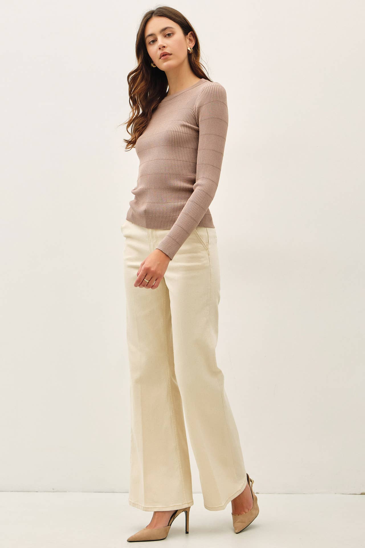 BROWN FITTED SWEATER