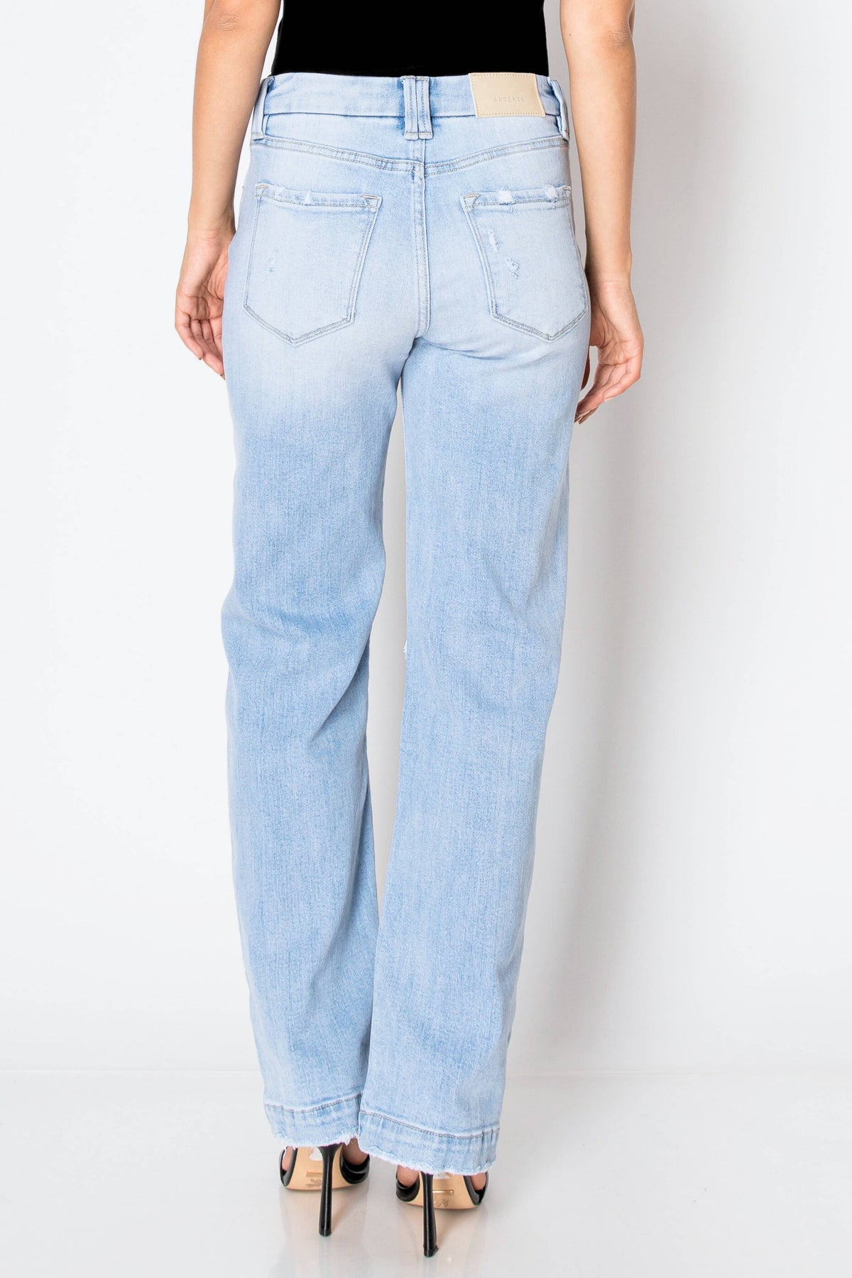 Ella Relaxed Straight Jeans