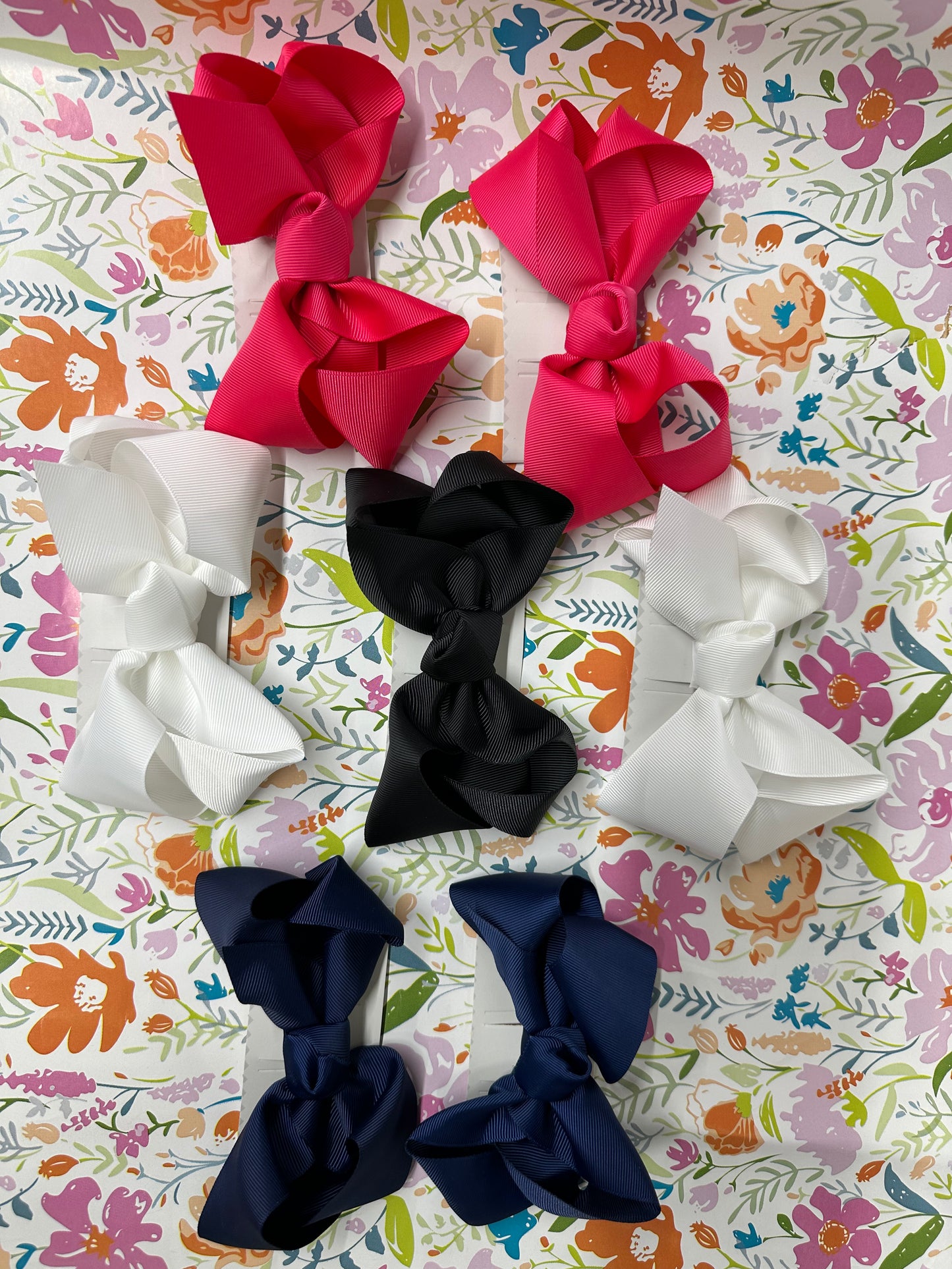 Medium Hair Bows-Solid Color