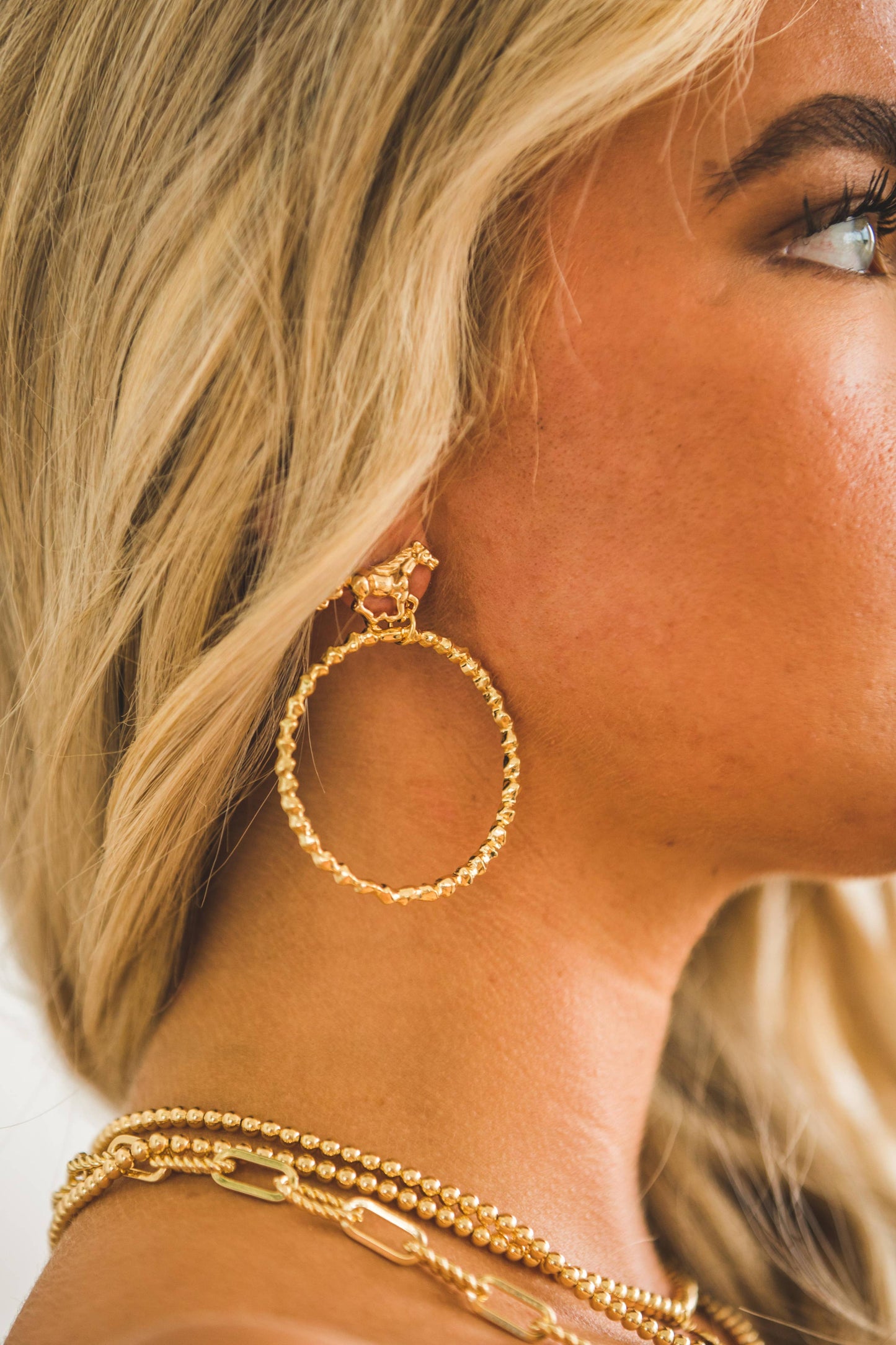 Dangle Hoop Earrings on Buckin Horse