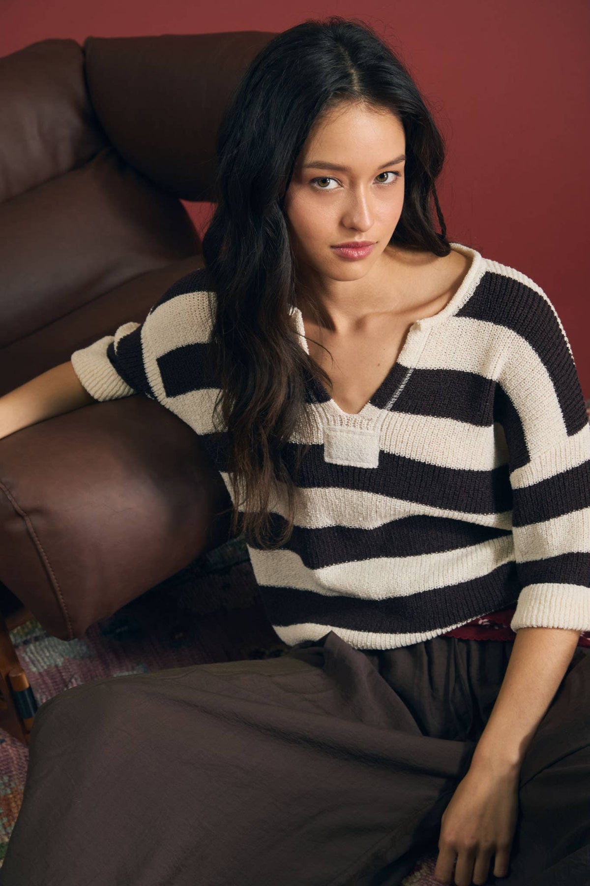 WIDE STRIPE RAW SPLIT TOP